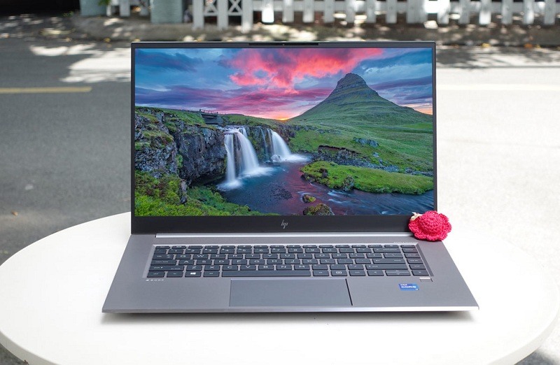 HP ZBook Studio G8 mạnh mẽ, thiết kế đồ họa chuyên nghiệp HP ZBook Studio G8 mạnh mẽ, tối ưu thiết kế đồ họa