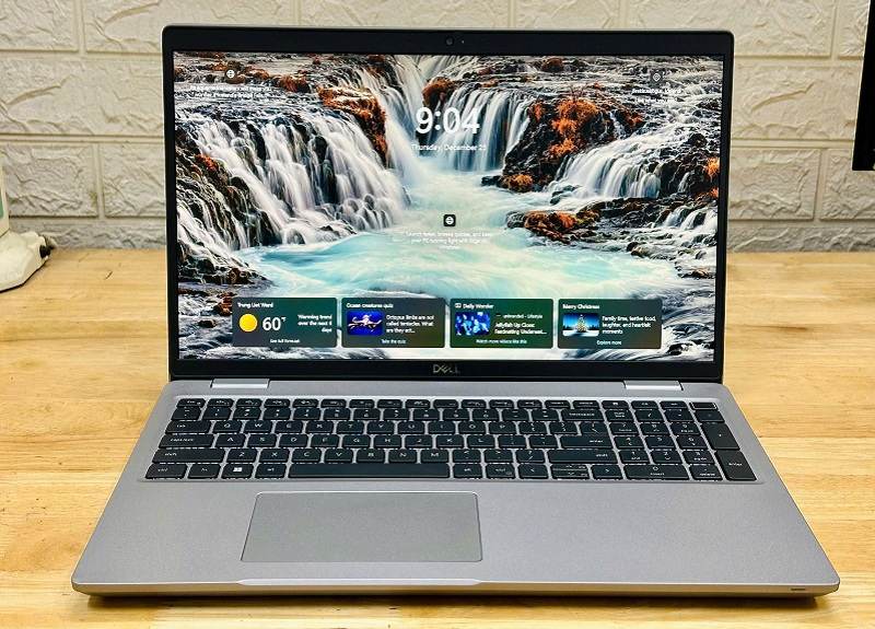 Dell XPS 9720 có thiết kế tối giản, thanh lịch