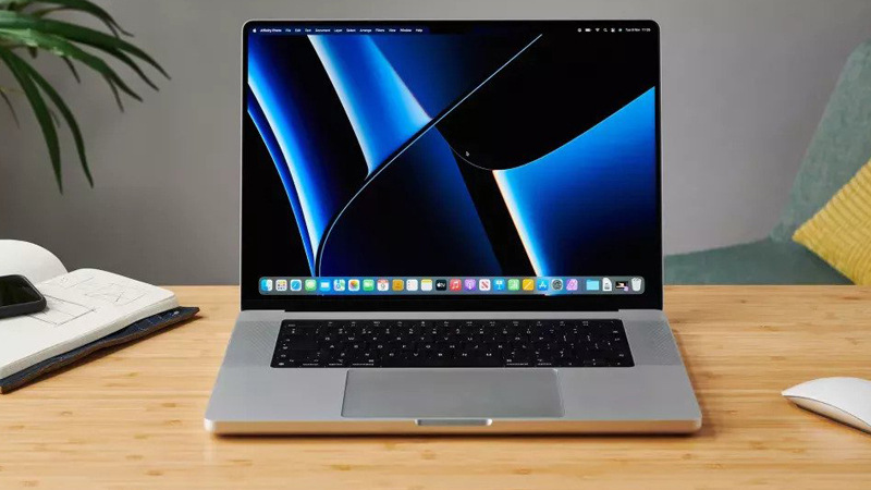 Chọn laptop làm nhạc có pin lâu Laptop làm nhạc nên chọn sản phẩm có pin lâu