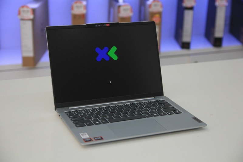 Laptop Lenovo IdeaPad nổi bật với thiết kế tinh tế và nhiều lựa chọn cấu hình phù hợp với nhu cầu