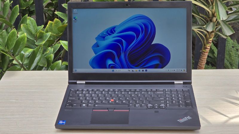 Lenovo ThinkPad P15 Gen 2 thu hút người dùng nhờ cấu hình cao Lenovo ThinkPad P15 Gen 2 có thiết kế sang trọng, cấu hình mạnh