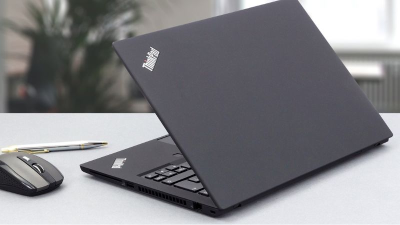 Lenovo ThinkPad T14 Gen 1 là laptop dành cho sinh viên ngành ngôn ngữ Lenovo ThinkPad T14 Gen 1 có thiết kế nhỏ gọn