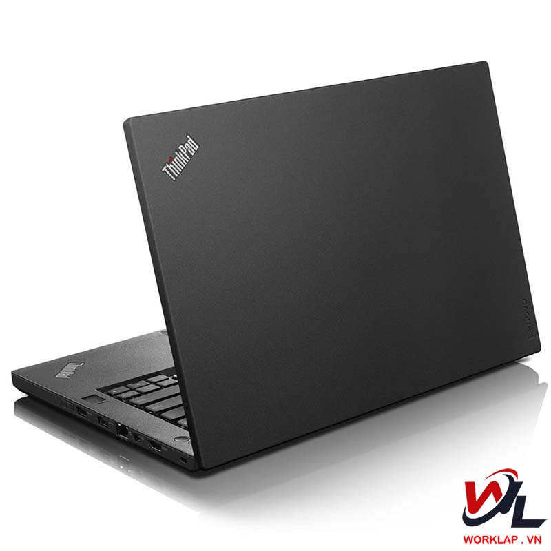 Bàn di touchpad được làm chắc chắn và cảm giác di tốt