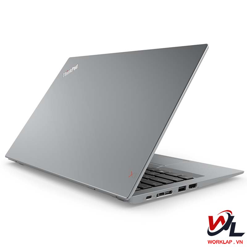Laptop được trang bị đầy đủ các cổng kết nối