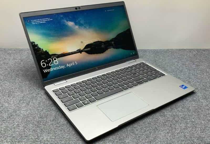 Màn hình hiển thị chân thực, màu sắc rõ nét, góc nhìn rộng Laptop Dell Latitude 5521 – Hiệu suất mạnh mẽ cho công việc