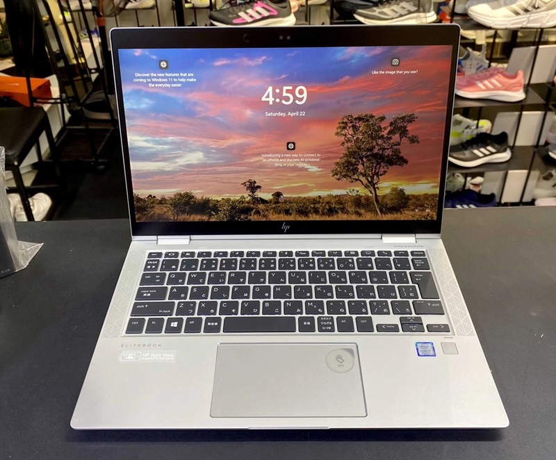 Màn hình 13.3 inch FHD, sắc nét, phù hợp nhu cầu văn phòng