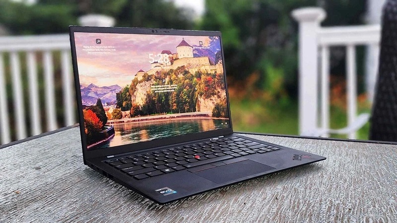 Chọn laptop 14 inch+ Full HD, chống chói để làm việc thoải mái và rõ nét Chọn laptop 14 inch+ Full HD, chống chói để làm việc thoải mái và rõ nét