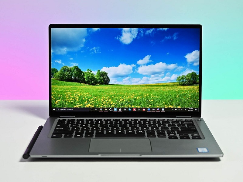 Màn hình 14 inch Full HD mang lại hình ảnh sắc nét, góc nhìn rộng