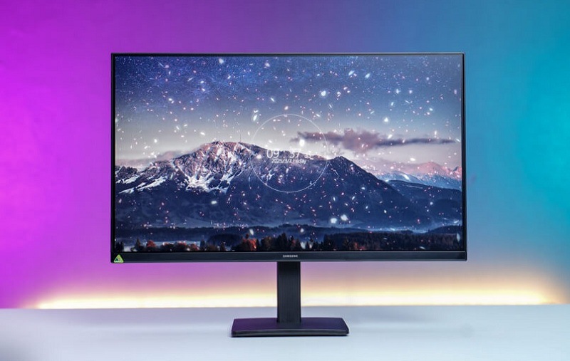 Samsung nổi bật với màn hình sáng, màu sắc trung thực và độ bền cao Màn hình Samsung hiển thị sống động, tối ưu trải nghiệm giải trí và làm việc