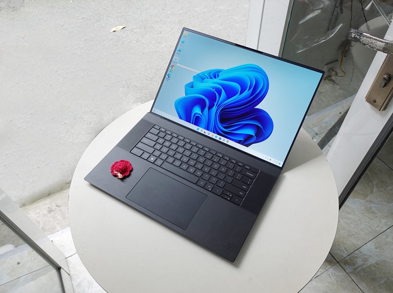 Dell Precision 5760 là laptop đồ họa cao cấp, thiết kế sang trọng và mạnh mẽ