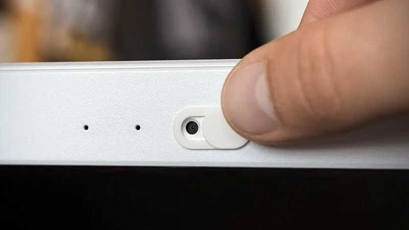 Kiểm tra nút chuyển đổi camera hoặc bật tắt ở trên thiết bị Kiểm tra nút chuyển đổi camera