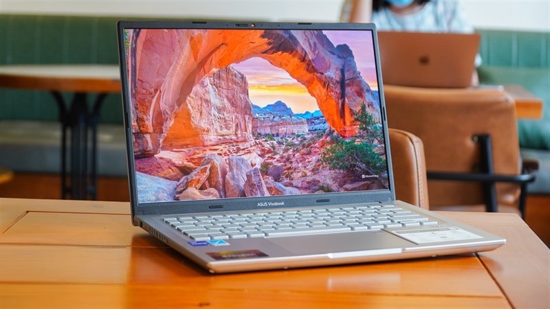 Laptop cho sinh viên kiến trúc cần CPU mạnh, RAM 16GB, SSD, card RTX, màn FHD Laptop cho sinh viên kiến trúc cần CPU mạnh, RAM 16GB, SSD, card RTX, màn FHD