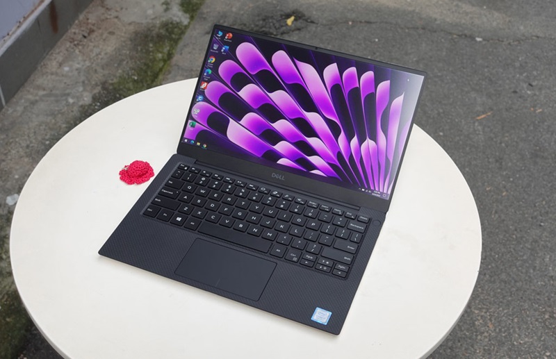 Cần tư vấn? Liên hệ hotline Worklap để được hỗ trợ nhanh chóng Máy sở hữu thiết kế tinh tế, hiệu suất mạnh mẽ