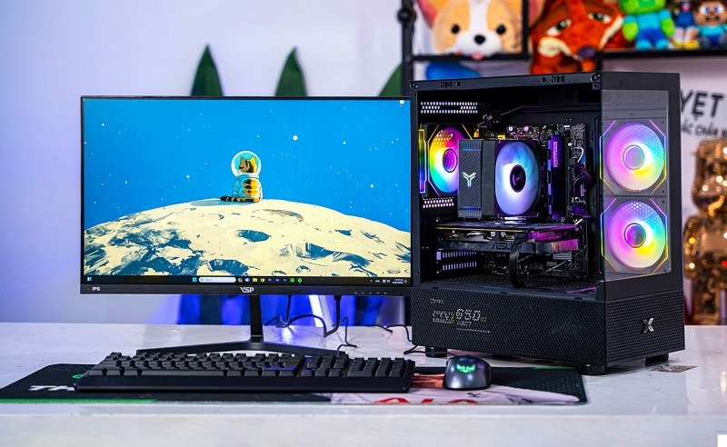 Thiết kế ấn tượng của dòng máy gaming Thiết kế hầm hố của dòng máy gaming