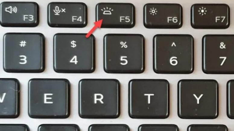 Nhấn tổ hợp Fn + F5 để tắt đèn bàn phím laptop Dell Nhấn Fn + F5 để tắt đèn bàn phím