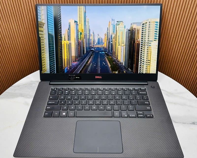 Pin đủ dùng để làm việc trong 3 giờ