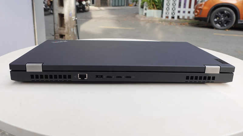 Khả năng tản nhiệt ổn định giúp laptop vận hành tác vụ mượt mà