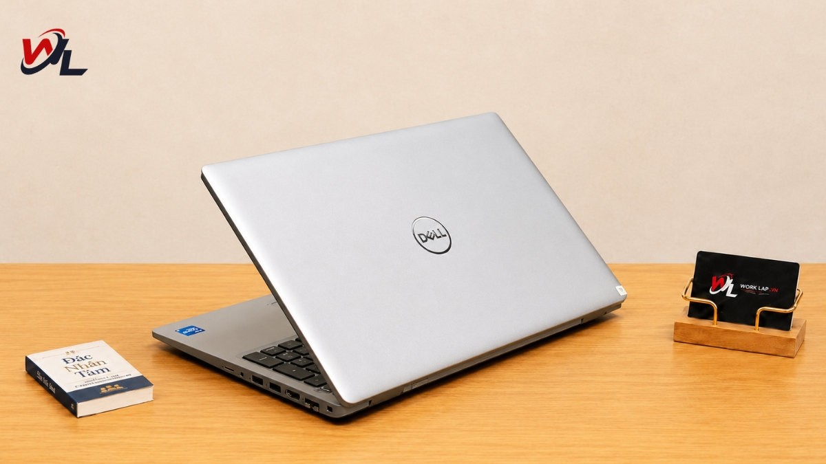 Laptop được chế tạo từ nhôm cao cấp, sang trọng Máy được chế tạo từ nhôm cao cấp