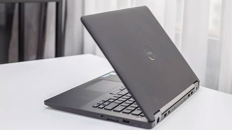 Thiết kế chắc chắn với vỏ ngoài làm từ chất liệu cao cấp Thiết kế hiện đại, chắc chắn