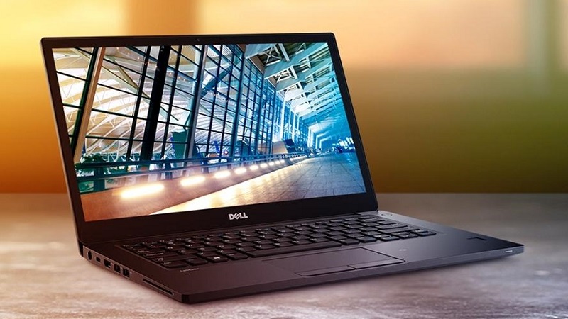 Laptop Dell E7480 nặng 1.36kg, mỏng 1.78cm, tiện lợi khi di chuyển nhiều Latitude E7480 thiết kế từ sợi Carbon, phủ lớp mềm chống bám vân tay