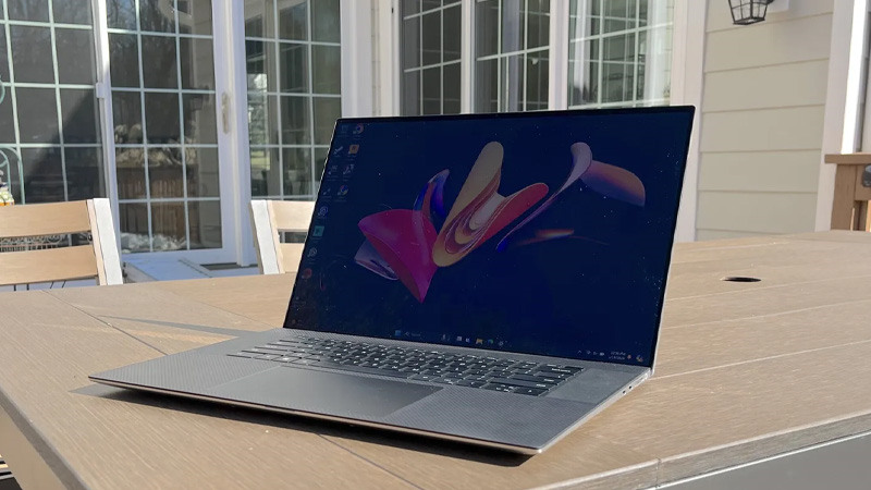 Thiết kế mỏng nhẹ chắc chắn