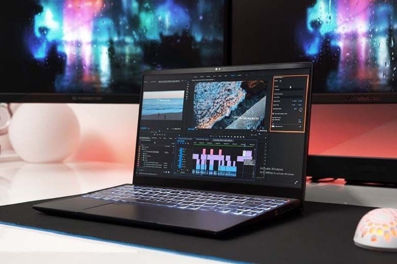 Laptop bền, gọn nhẹ 1.5-2.5kg, tiện lợi mang theo bên mình