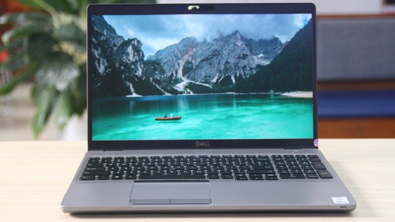 Dell Latitude 5510 là lựa chọn lý tưởng cho người cần laptop mạnh mẽ, mỏng nhẹ, tiện dụng Latitude 5510 với chất liệu nhựa, nhôm, và sợi carbon tái chế, bền bỉ và chắc chắn