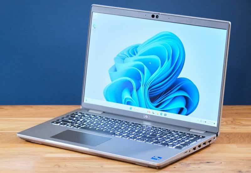 Pin sử dụng cả ngày, thoải mái làm việc không gián đoạn Dell Latitude 5531 hiệu năng mạnh mẽ đáp ứng mọi tác vụ