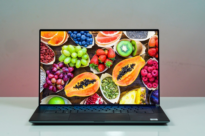 Dell Precision 5570 có pin trâu, dùng thoải mái 4-5 giờ liên tục