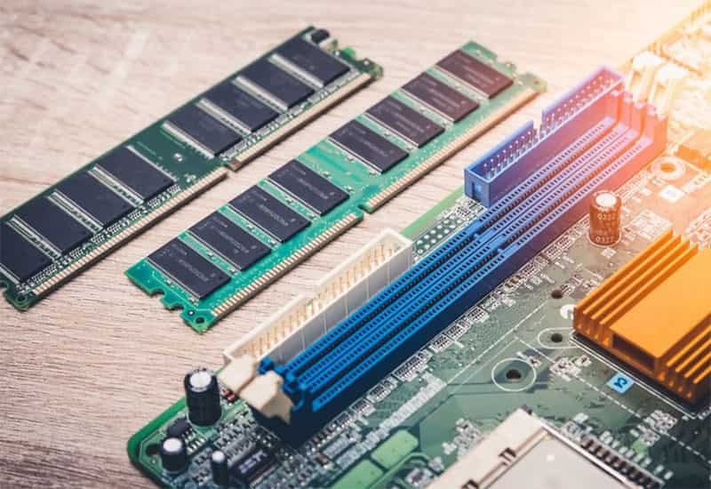 Hiểu dung lượng, bus RAM và chuẩn RAM để chọn thiết bị phù hợp RAM quyết định tốc độ xử lý và khả năng đa nhiệm của máy