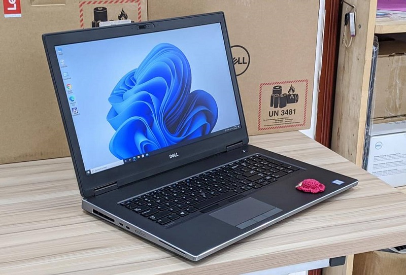 Dell Precision 7740 i9 9980HK sở hữu cấu hình mạnh mẽ, bền bỉ chuẩn quân đội Mỹ