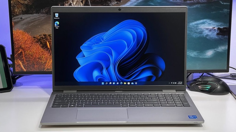 Đây là dòng workstation mạnh, bền, đạt chuẩn MIL-STD-810G