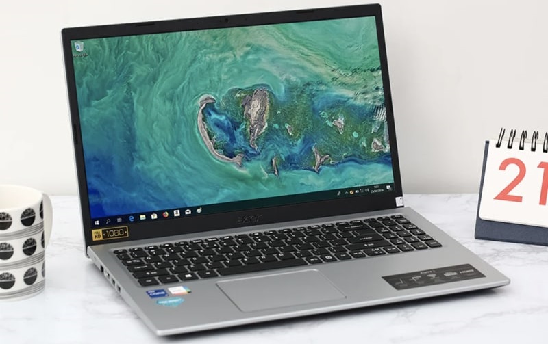 Laptop đóng vai trò quan trọng trong học tập và làm việc CNTT