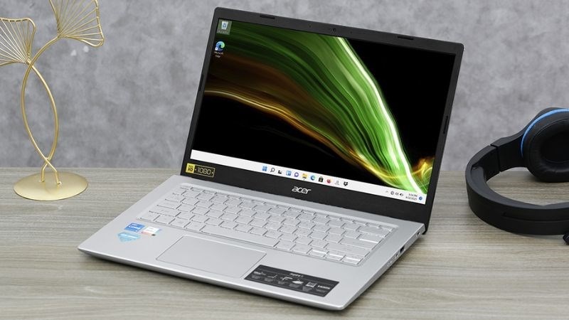 SSD 512GB hoặc 1TB phù hợp nếu cần lưu trữ dự án lớn hơn