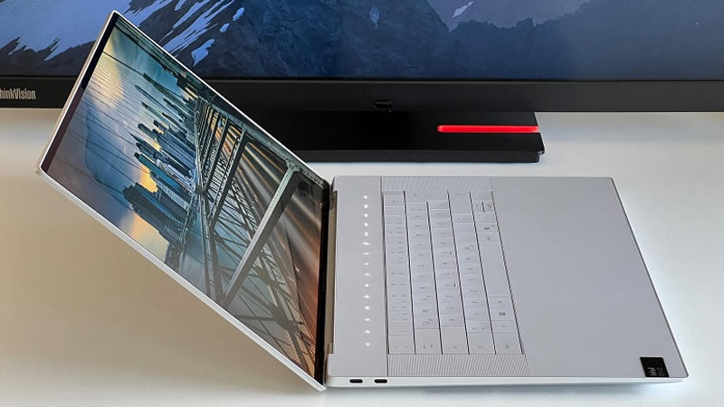 Dell Latitude 9000 Series là dòng cao cấp nhất Dell Latitude 9000 Series