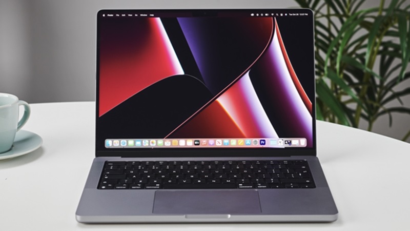 Sinh viên đồ họa cần laptop mạnh để hỗ trợ thiết kế mượt mà, hiệu quả