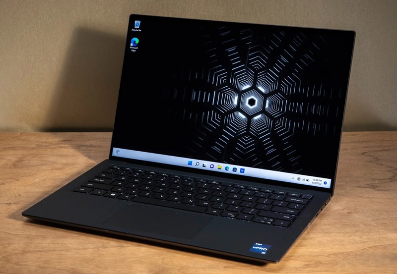 Liên hệ Worklap qua hotline để được tư vấn chi tiết Mua laptop đồ họa tại Worklap nhận nhiều ưu đãi hấp dẫn