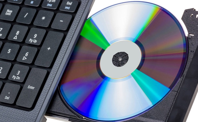 Mở ổ đĩa CD trên laptop thông dụng
